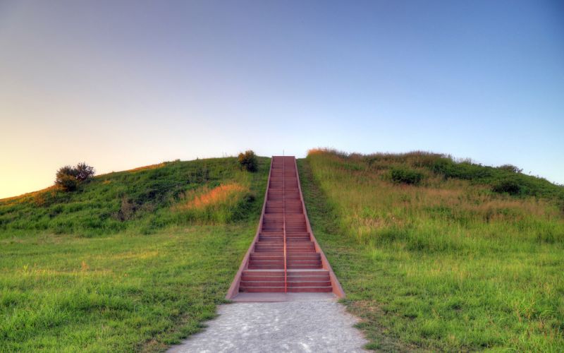 careers-2 Cahokia Mounds State Historic Site